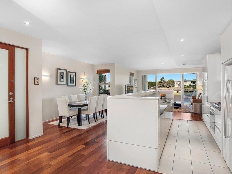 7/802 Glades Drive, Robina QLD 4226