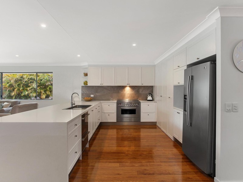 25 Daffodil Street, Tallebudgera QLD 4228