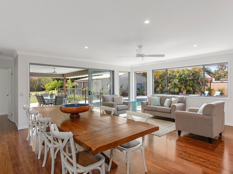 25 Daffodil Street, Tallebudgera QLD 4228