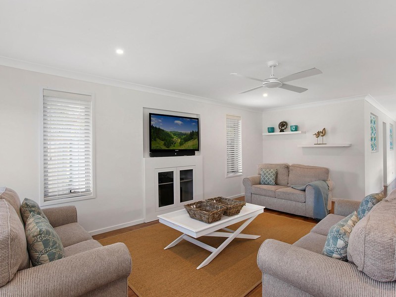 25 Daffodil Street, Tallebudgera QLD 4228