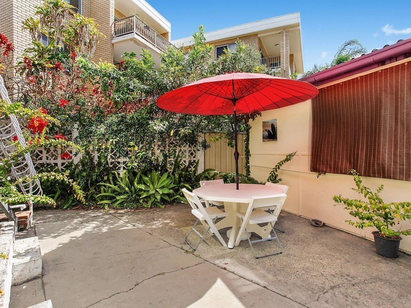 9 Nyrang Avenue, Palm Beach QLD 4221