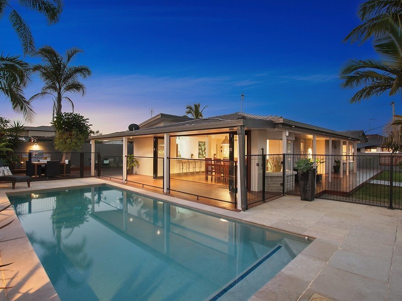 87 Parnki Parade, Palm Beach QLD 4221