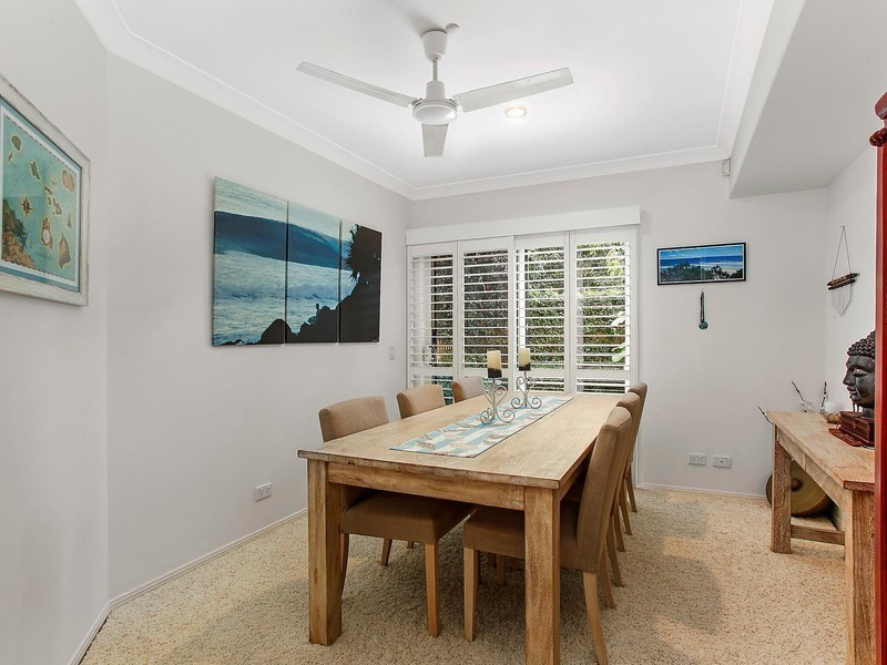 2/30 Hawaii Avenue, Palm Beach QLD 4221