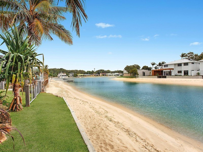 1/19 Barracuda Court, Palm Beach QLD 4221