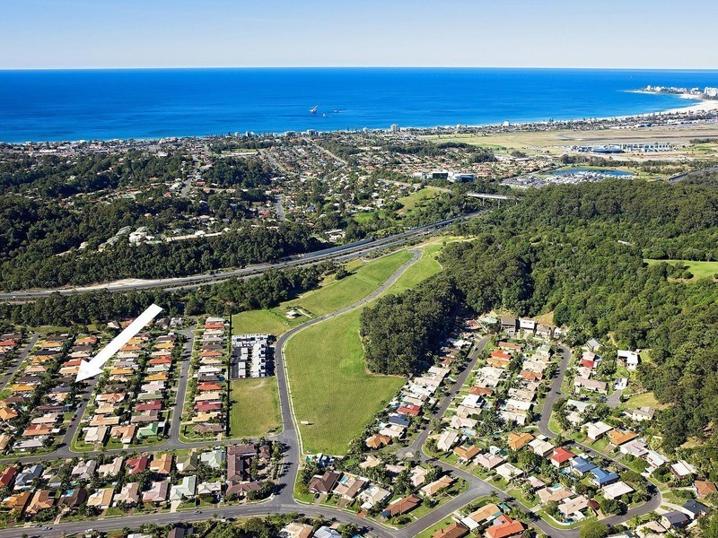 53 Chippendale Crescent, Currumbin Waters QLD 4223