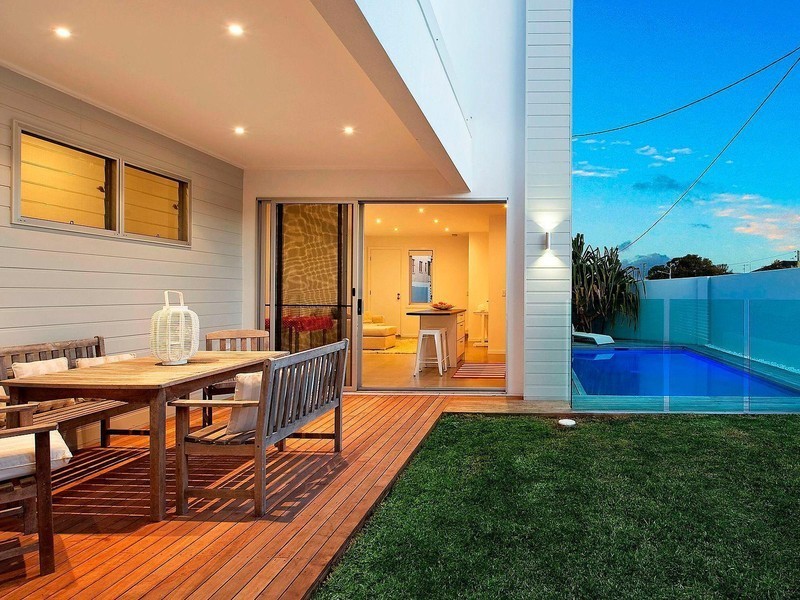 15 Fourteenth Avenue, Palm Beach QLD 4221