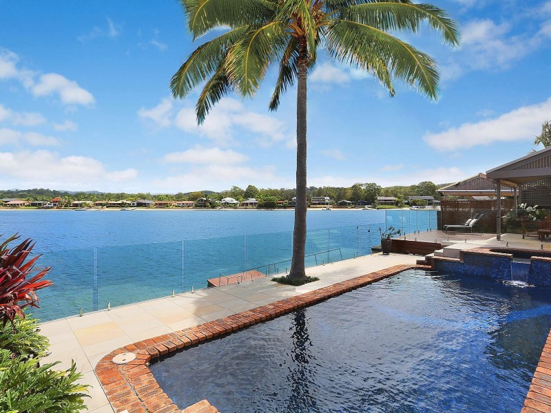 100 Melaleuca Drive, Palm Beach QLD 4221