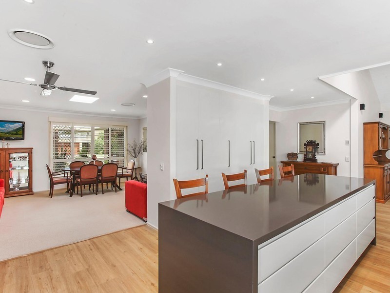 17 Pinon Close, Elanora QLD 4221