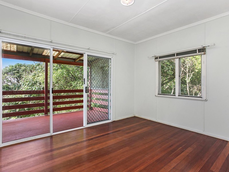 27 Kent Street, Coolangatta QLD 4225