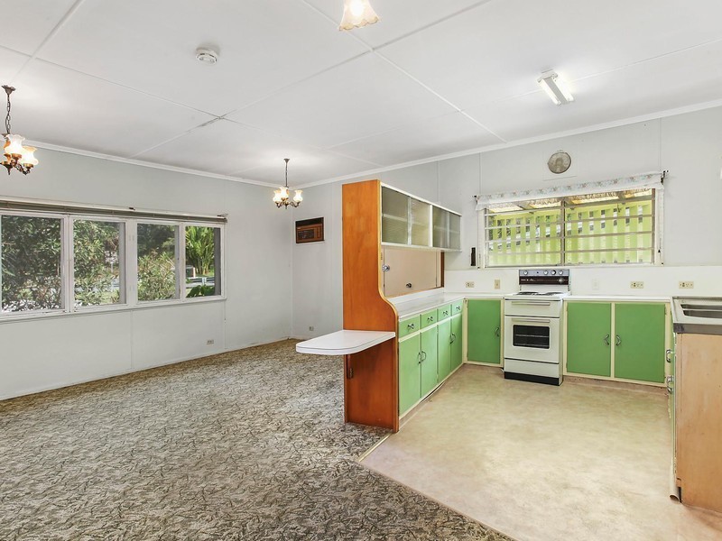 27 Kent Street, Coolangatta QLD 4225