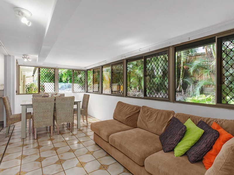 90 West Burleigh Road, Burleigh Heads QLD 4220