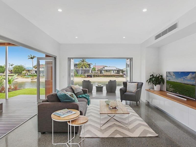 1/22 Marlin Court, Palm Beach QLD 4221