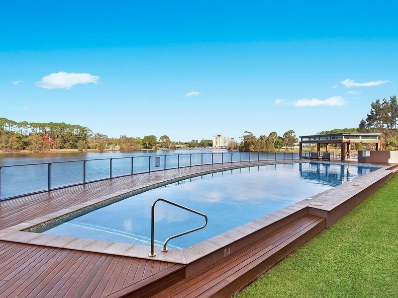 303/22 Ben Lexcen Place, Robina QLD 4226