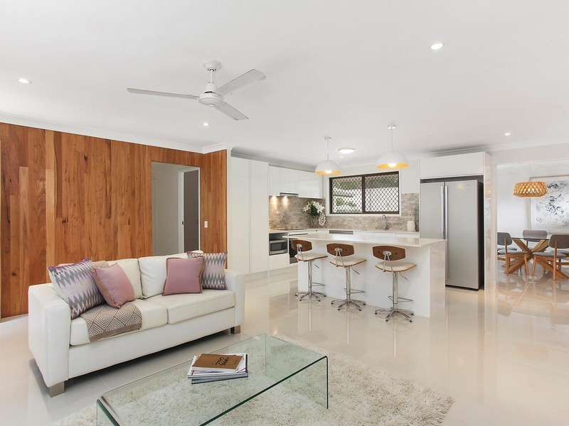 70 Japonica Drive, Palm Beach QLD 4221