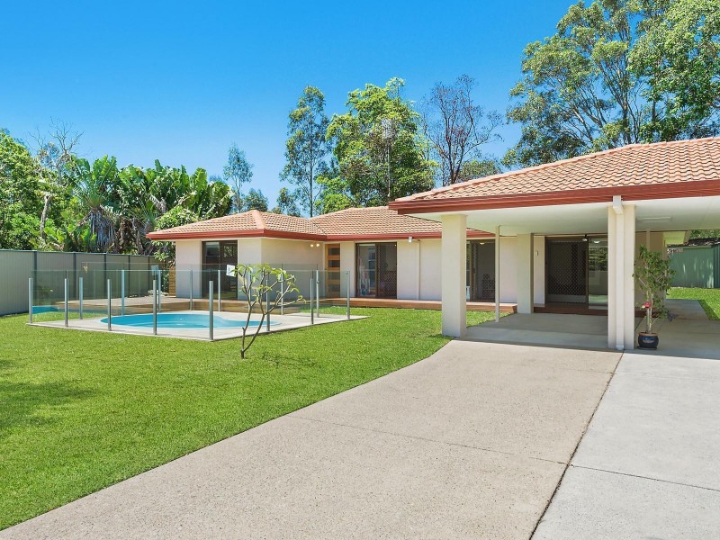 26 Almond Court, Elanora QLD 4221