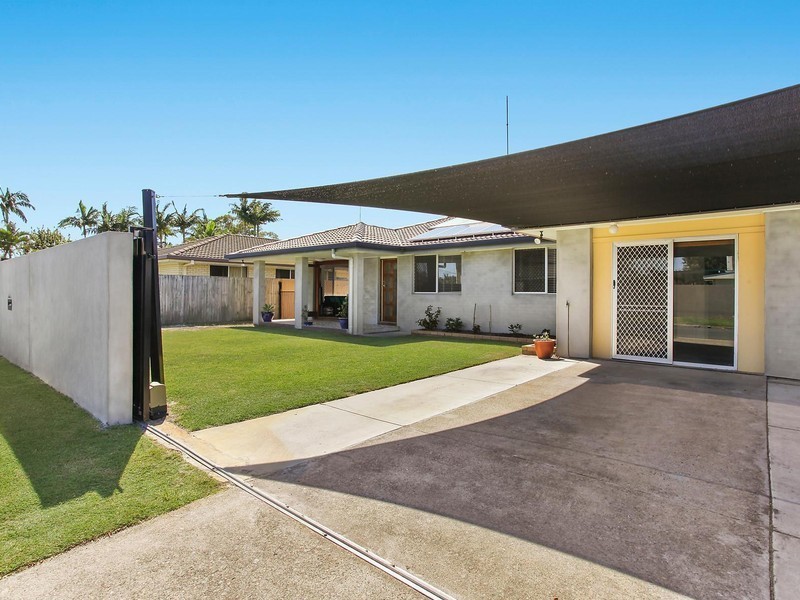14 Illaroo Street, Palm Beach QLD 4221