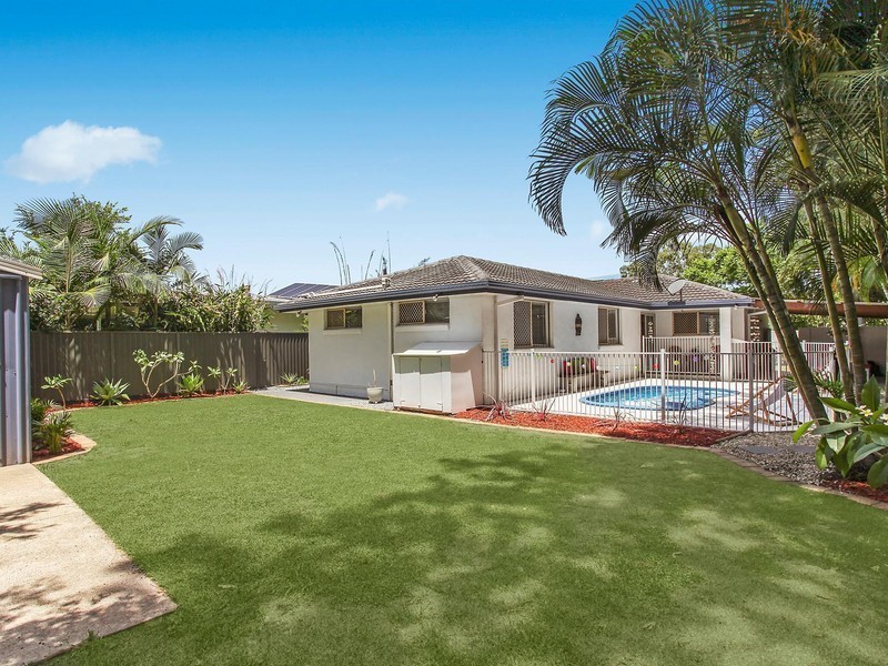 21 Timor Avenue, Palm Beach QLD 4221