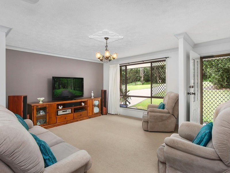 64 Coorabin Court, Tallebudgera QLD 4228