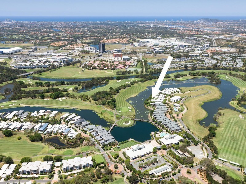 740 Peninsula Drive, Robina QLD 4226