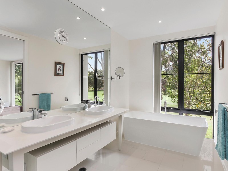 892 Medinah Avenue, Robina QLD 4226