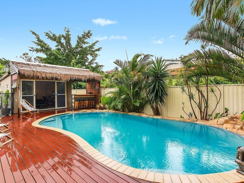 176 K P McGrath Drive, Elanora QLD 4221