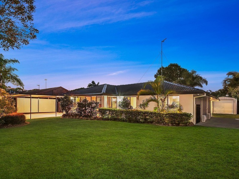 55 Japonica Drive, Palm Beach QLD 4221