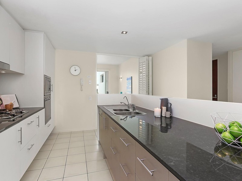 4/742 Peninsula Drive, Robina QLD 4226