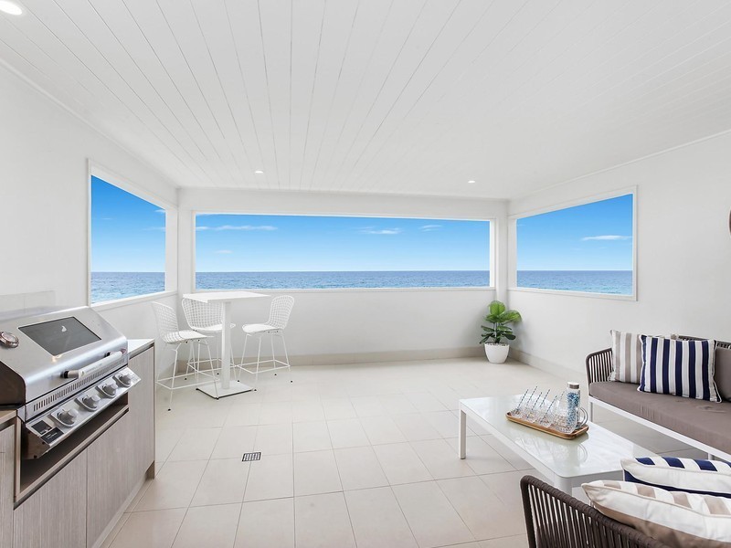 141 Jefferson Lane, Palm Beach QLD 4221