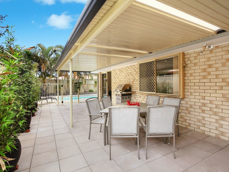 22 Acron Street, Elanora QLD 4221