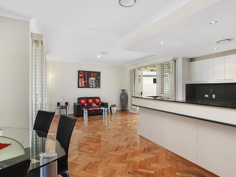 192 Easthill Drive, Robina QLD 4226