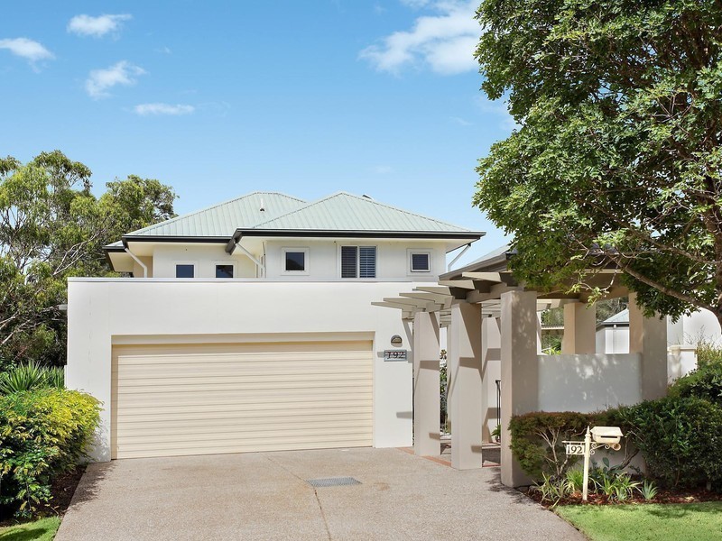 192 Easthill Drive, Robina QLD 4226