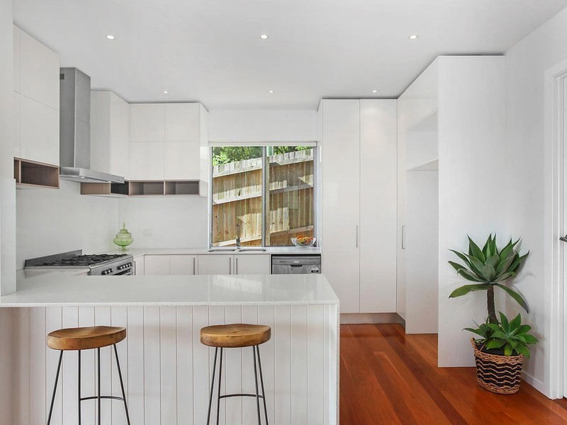 153 K P McGrath Drive, Elanora QLD 4221