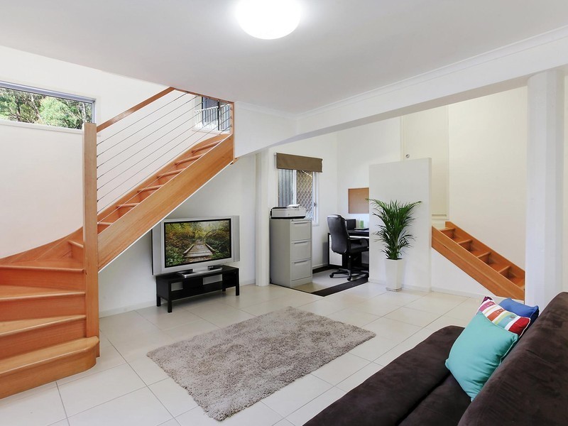11 Wickepin Court, Elanora QLD 4221
