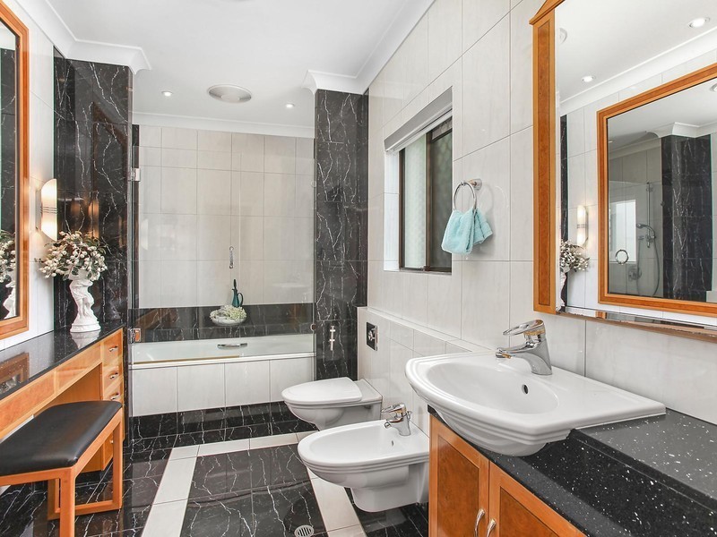 63 Manly Drive, Robina QLD 4226