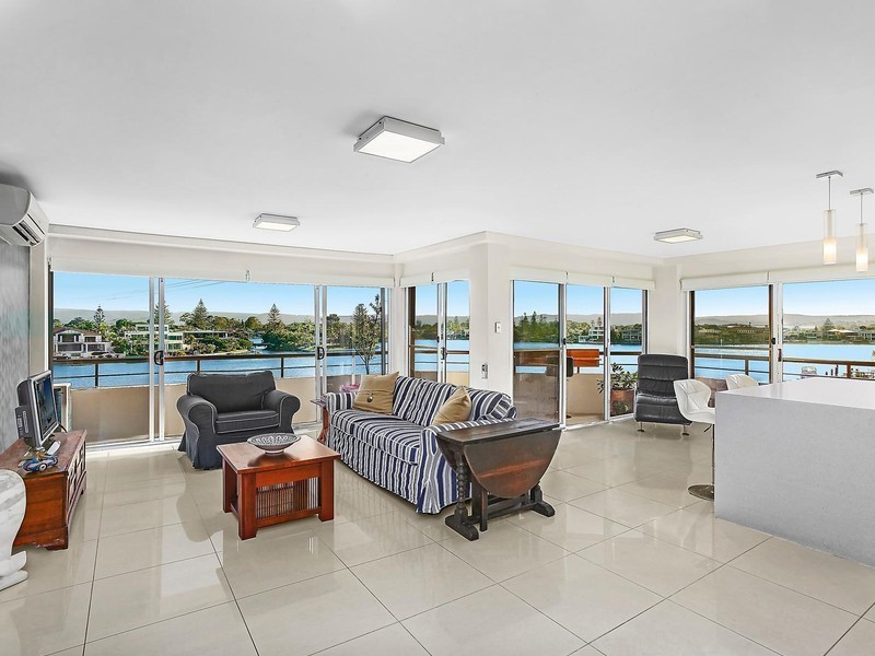 16/1 Peninsular Drive, Surfers Paradise QLD 4217