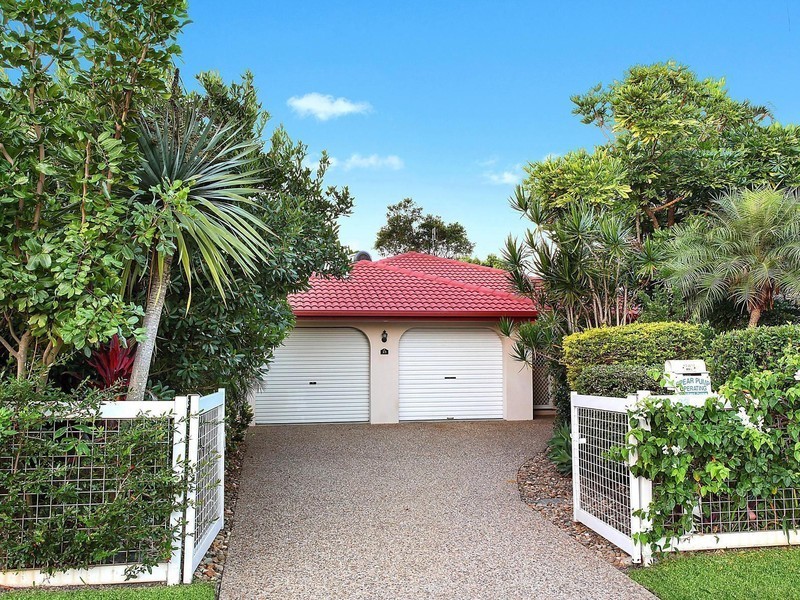 23 Tahiti Avenue, Palm Beach QLD 4221