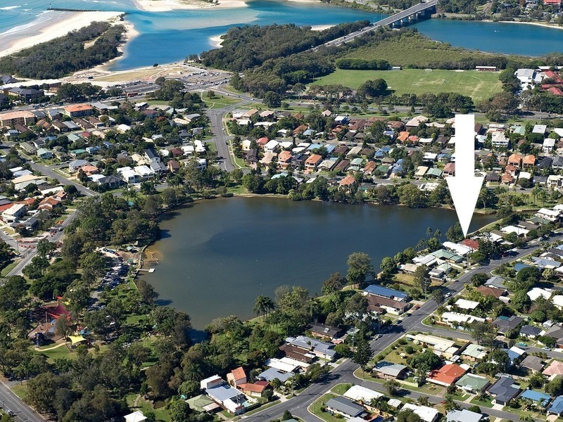 23 Tahiti Avenue, Palm Beach QLD 4221