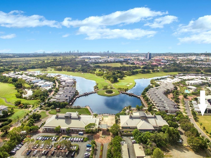 50 Glades Drive, Robina QLD 4226