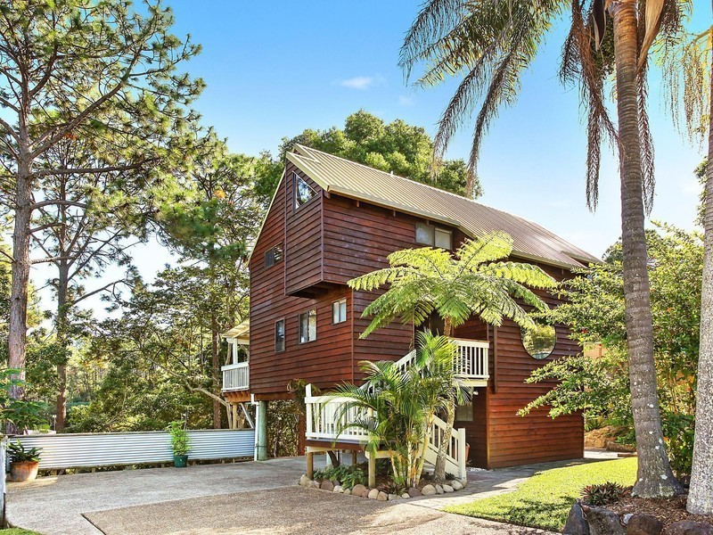 13 Bindoon Close, Elanora QLD 4221