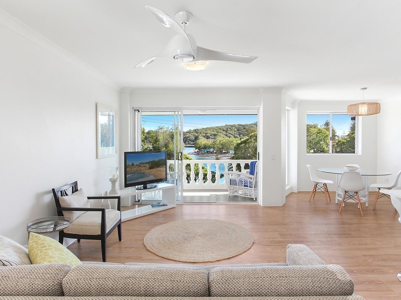 9/4 Murlong Crescent, Palm Beach QLD 4221