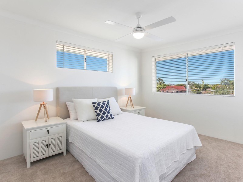 9/4 Murlong Crescent, Palm Beach QLD 4221