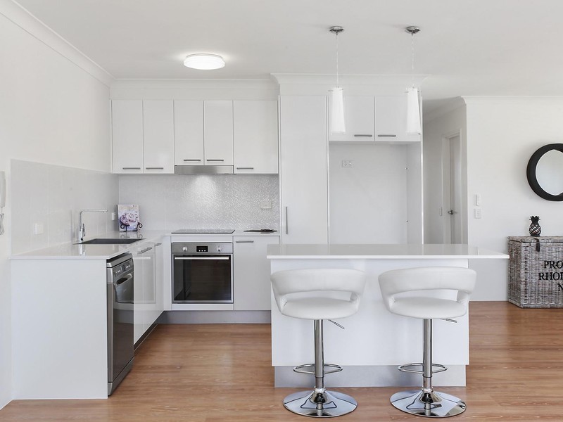 9/4 Murlong Crescent, Palm Beach QLD 4221