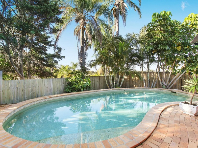 36 Bronzewing Close, Elanora QLD 4221