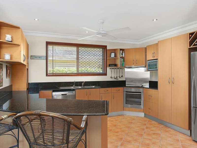 18 Cypress Terrace, Palm Beach QLD 4221