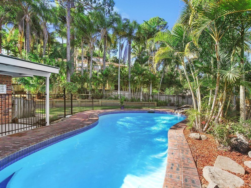 5 Esperance Close, Elanora QLD 4221