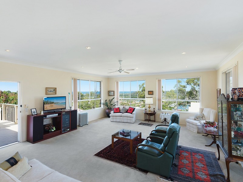 92 Doubleview Drive, Elanora QLD 4221