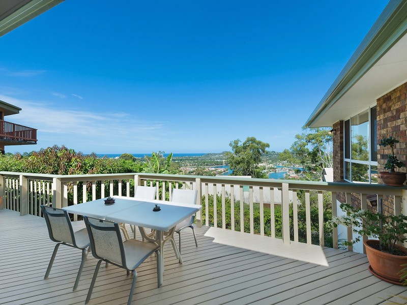 92 Doubleview Drive, Elanora QLD 4221
