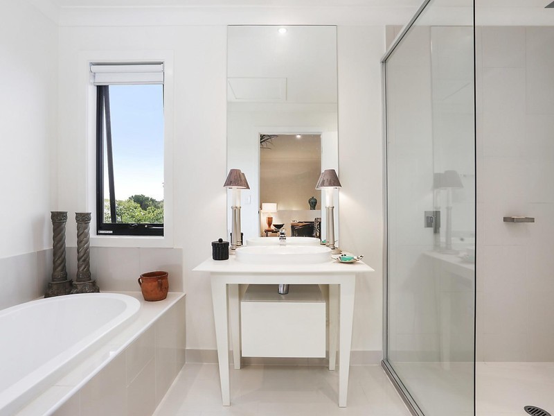 11 Peninsula Drive, Robina QLD 4226