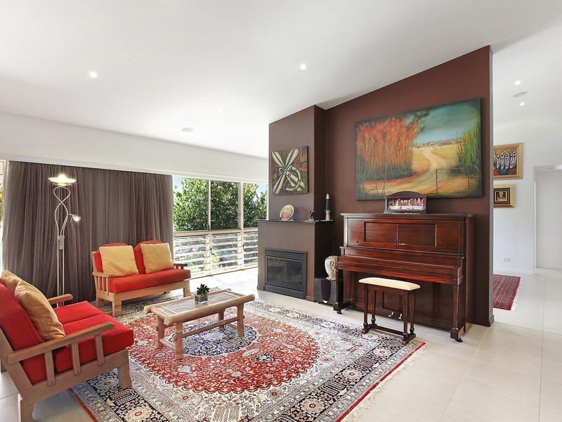 1 Lakeview Place, Currumbin Valley QLD 4223