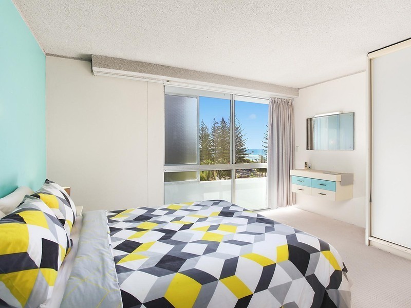 8/194 The Esplanade, Burleigh Heads QLD 4220